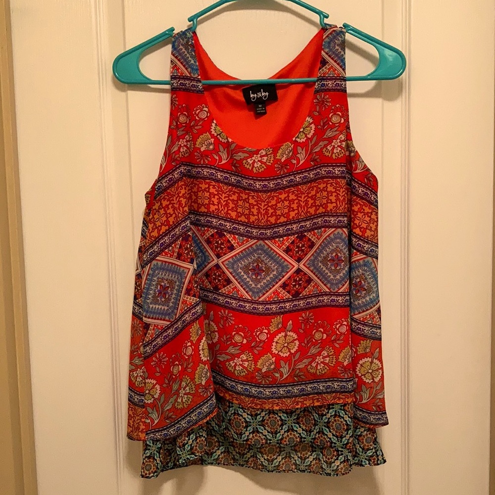 Juniors Size M Colorful, Printed Sleeveless Top
